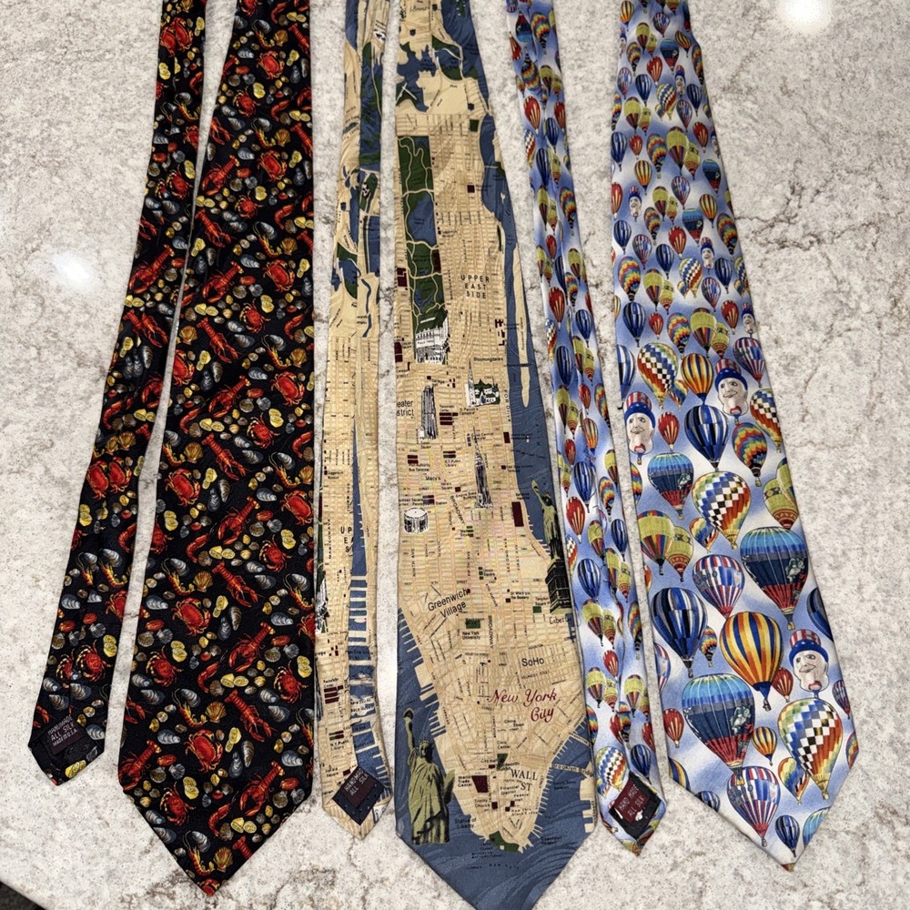 Lot Of 3 Museum Artifacts Silk Tie New York Lobster Crab Hot Air Balloon World